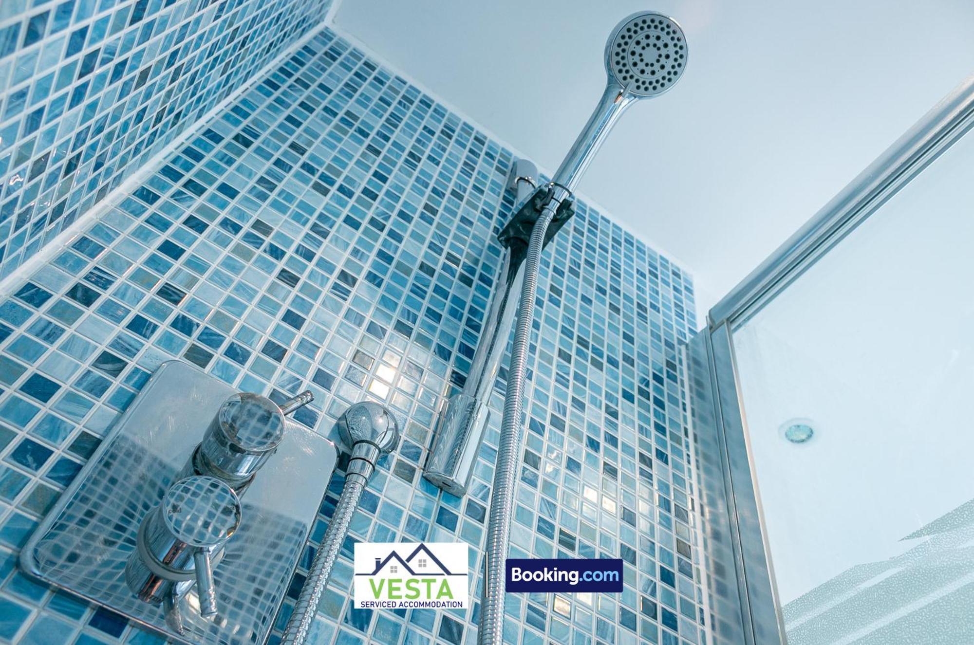 Three Bedroom Apartment By Vesta Serviced Accommodation & Short Lets Hatfield With Free Parking Eksteriør bilde